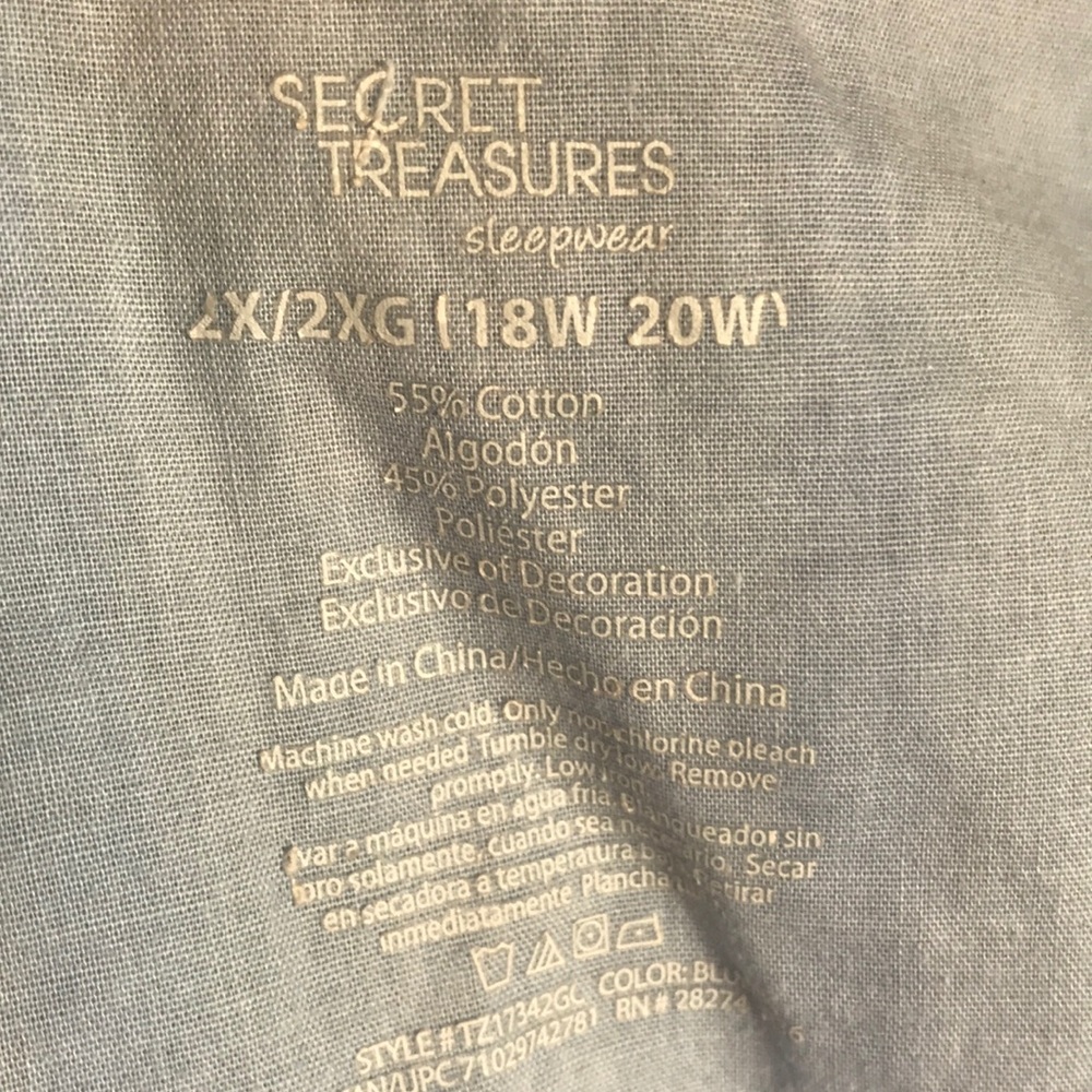 Secret Treasures Robe - Picture 3 of 4